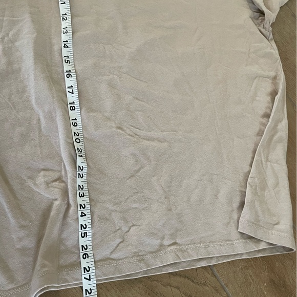 NWT David Bowie Graphic cotton short sleeve Tee in Tan and Pink- women’s large - Picture 7 of 7